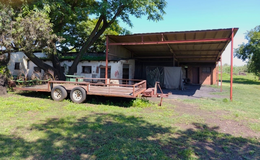 Commercial Property for Sale in Krokodildrift A H North West